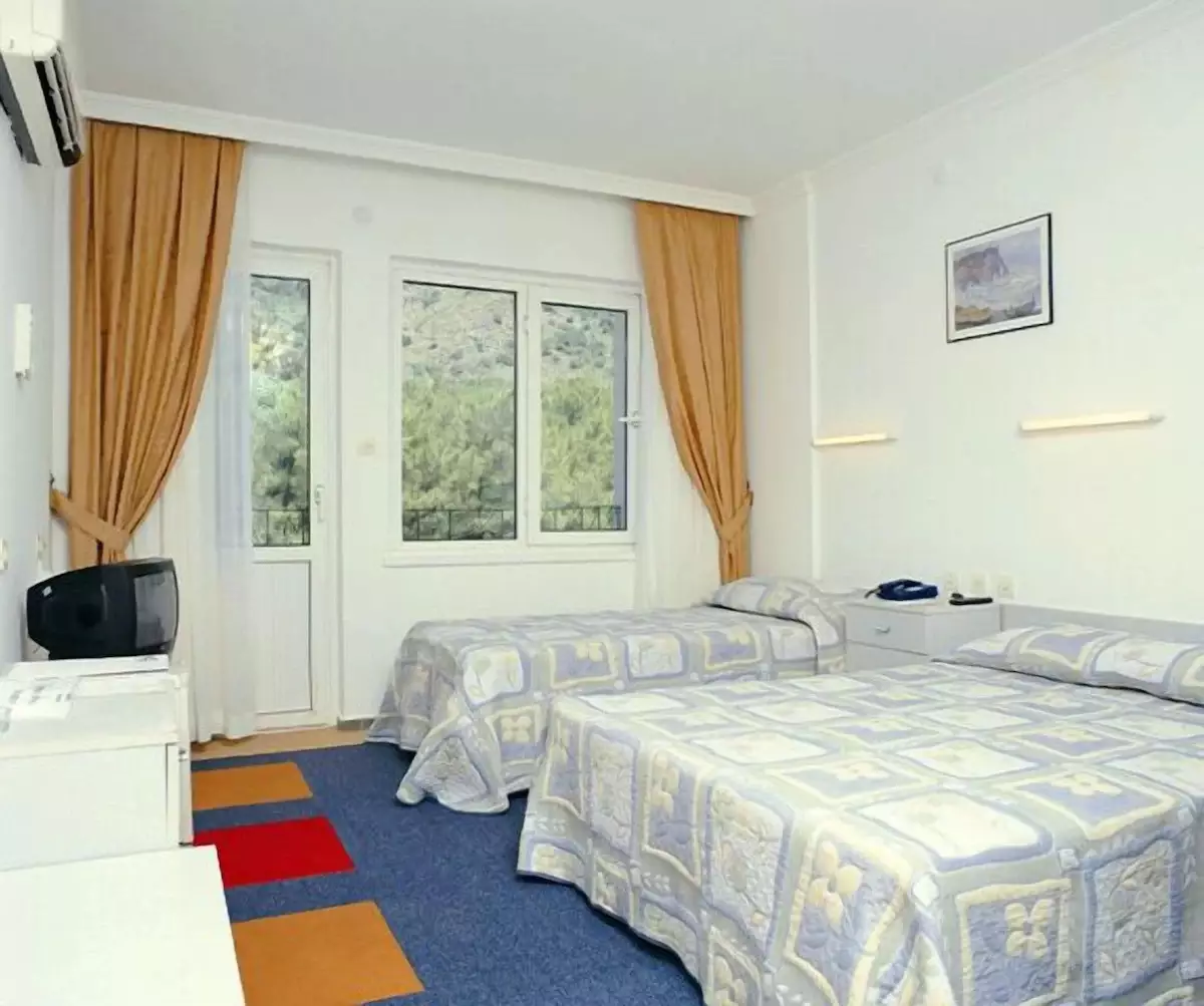 کلاب پینتا مارماریس